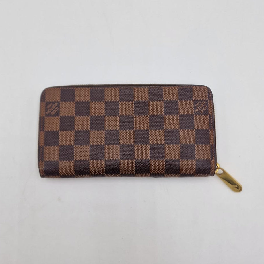 Louis Vuitton Zippy Wallet
