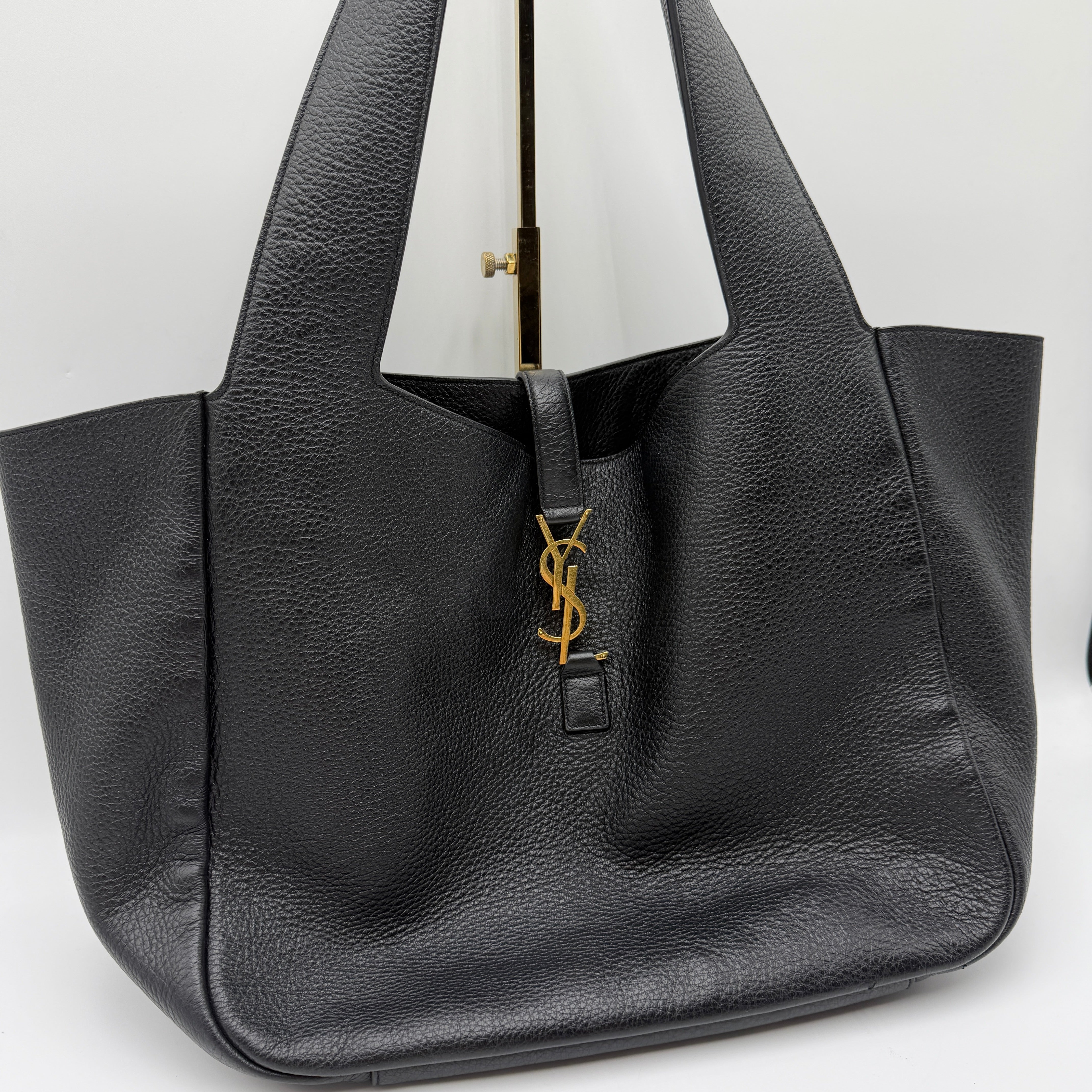 Saint Laurent Le 5 a 7 Bea