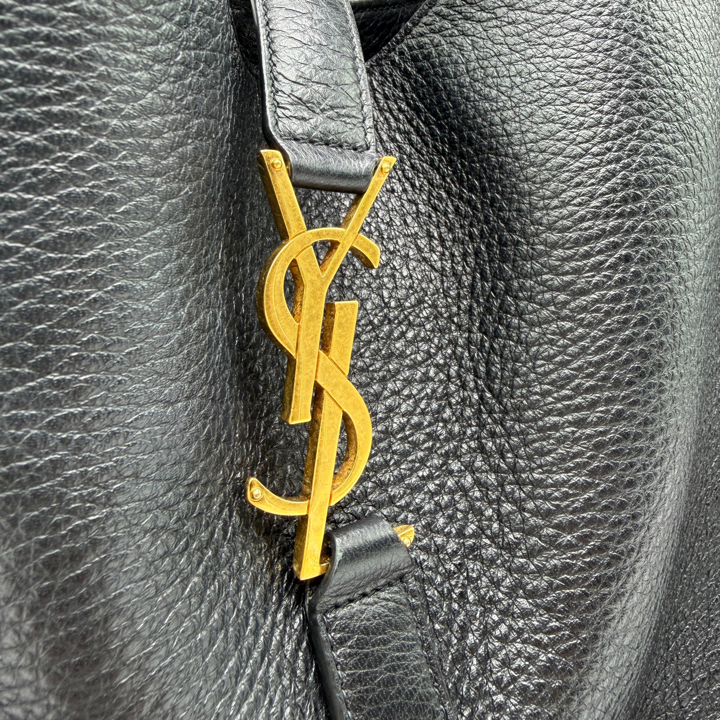 Saint Laurent Le 5 a 7 Bea