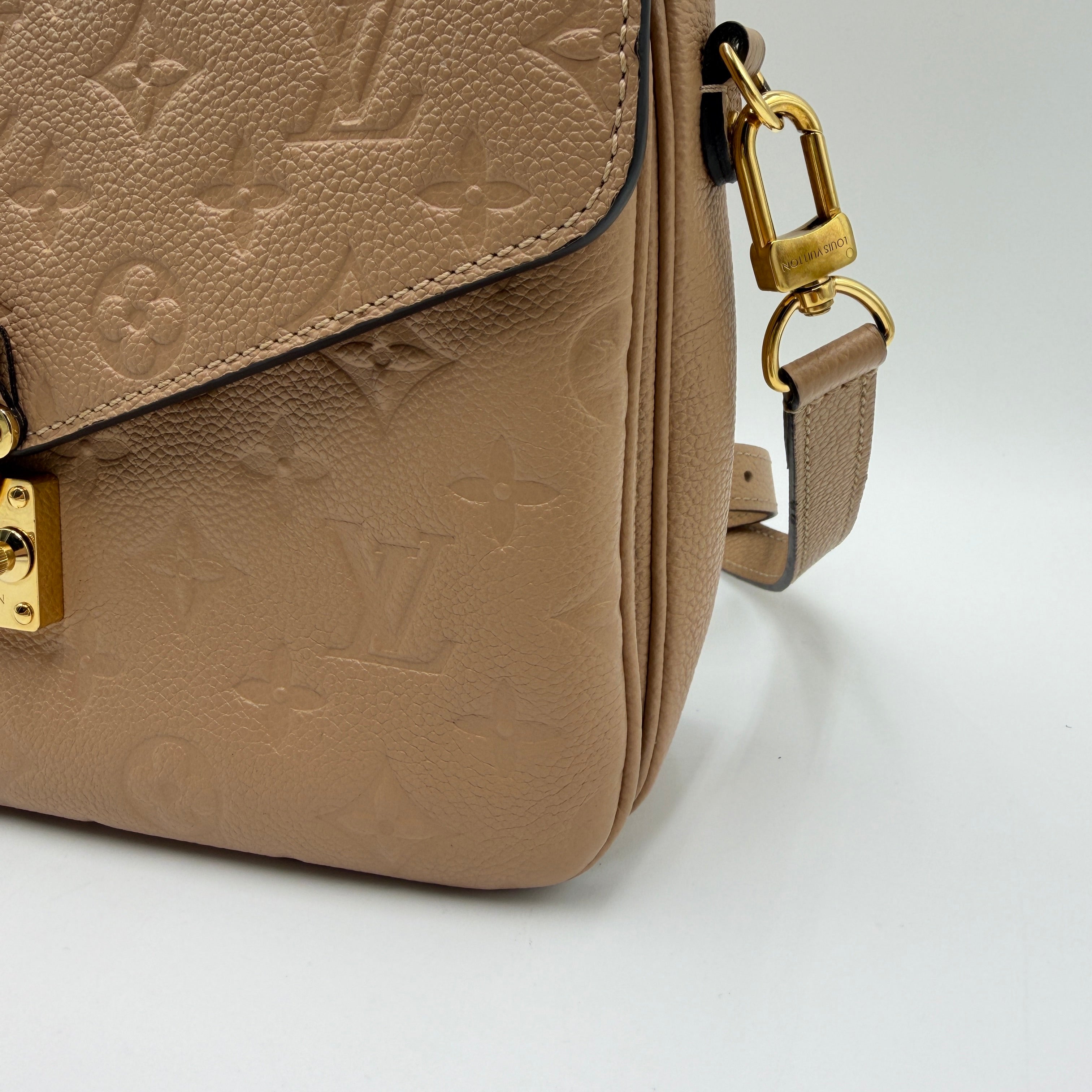 Louis Vuitton Métis Monogram Empreinte