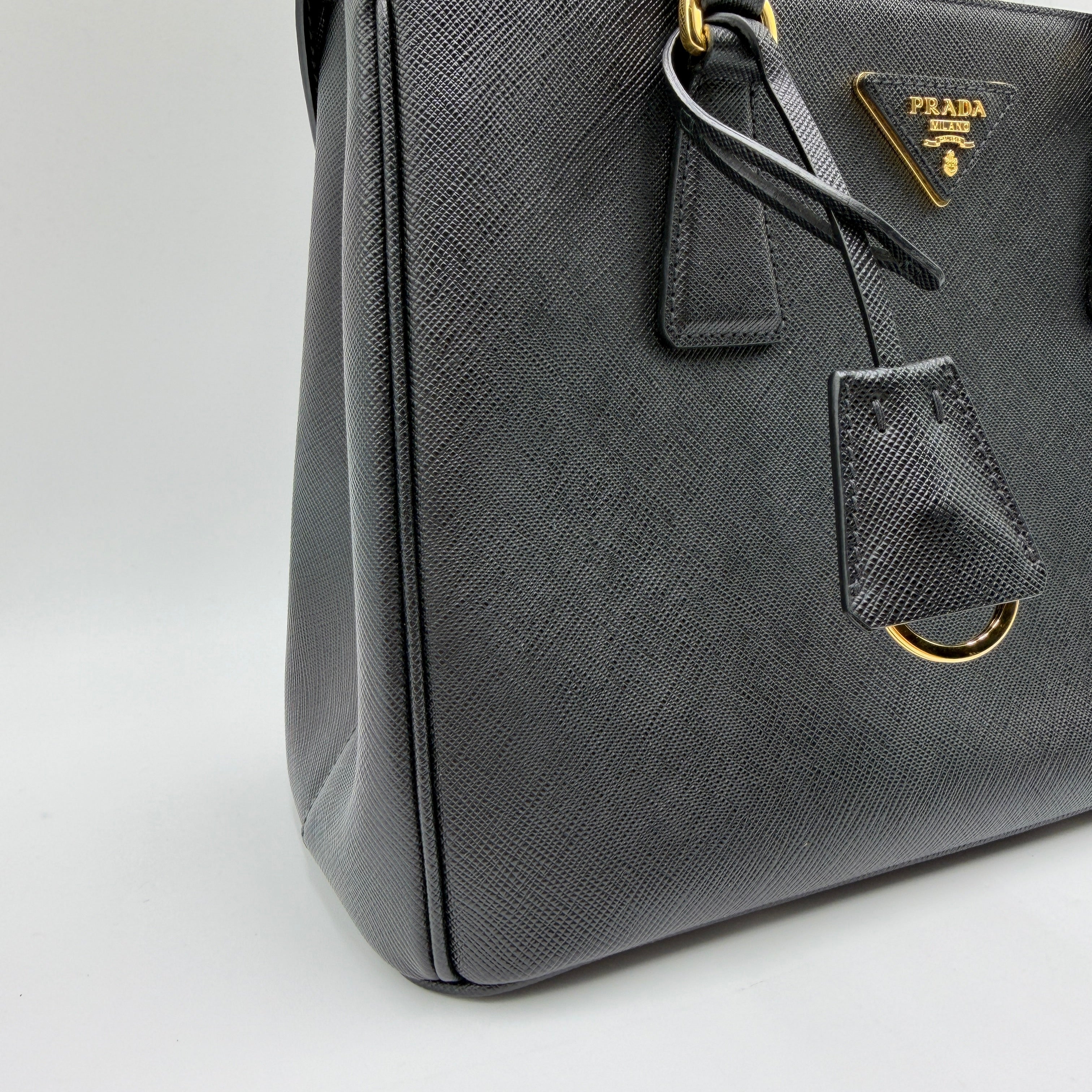 Prada Galleria Medium