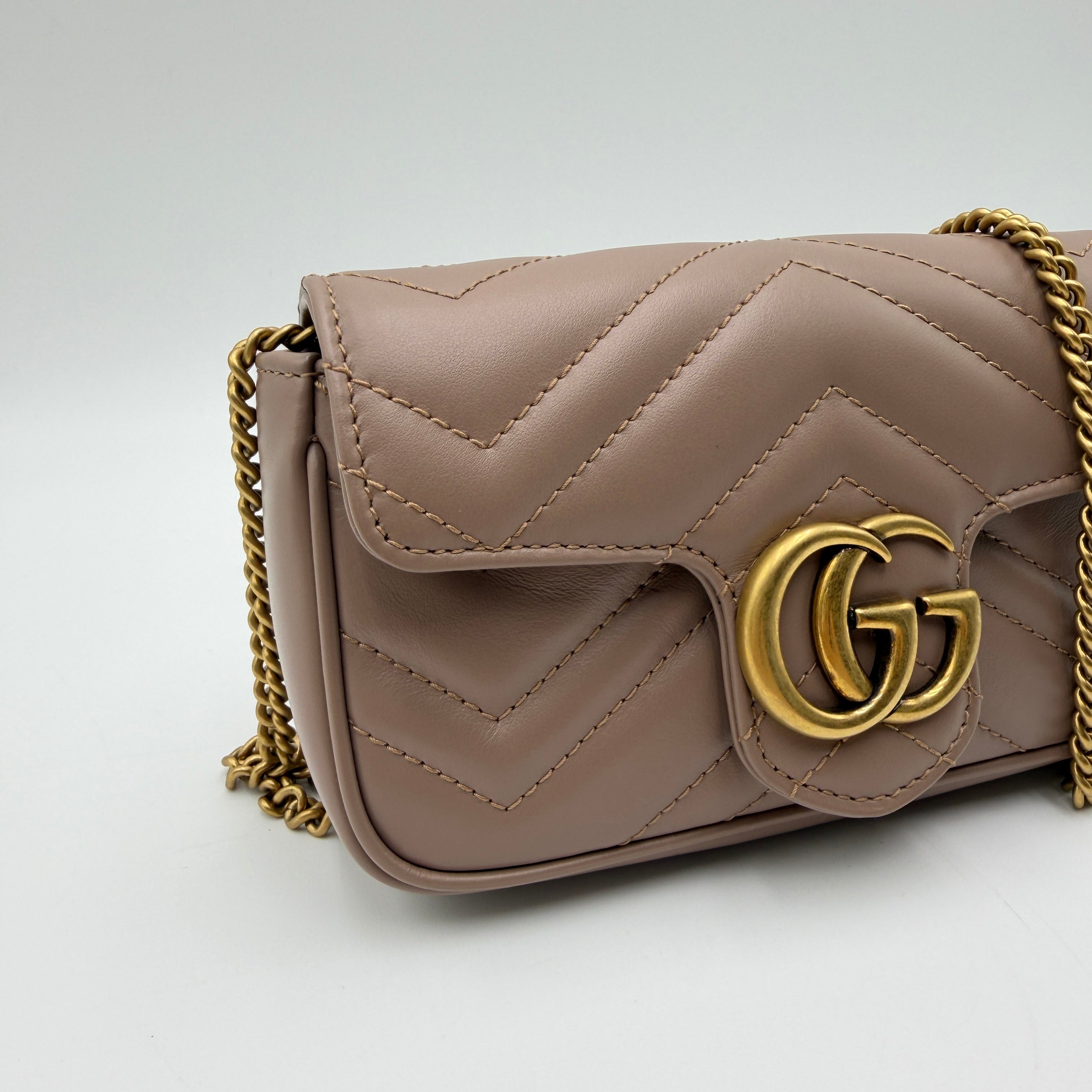 Gucci Super Mini Marmont