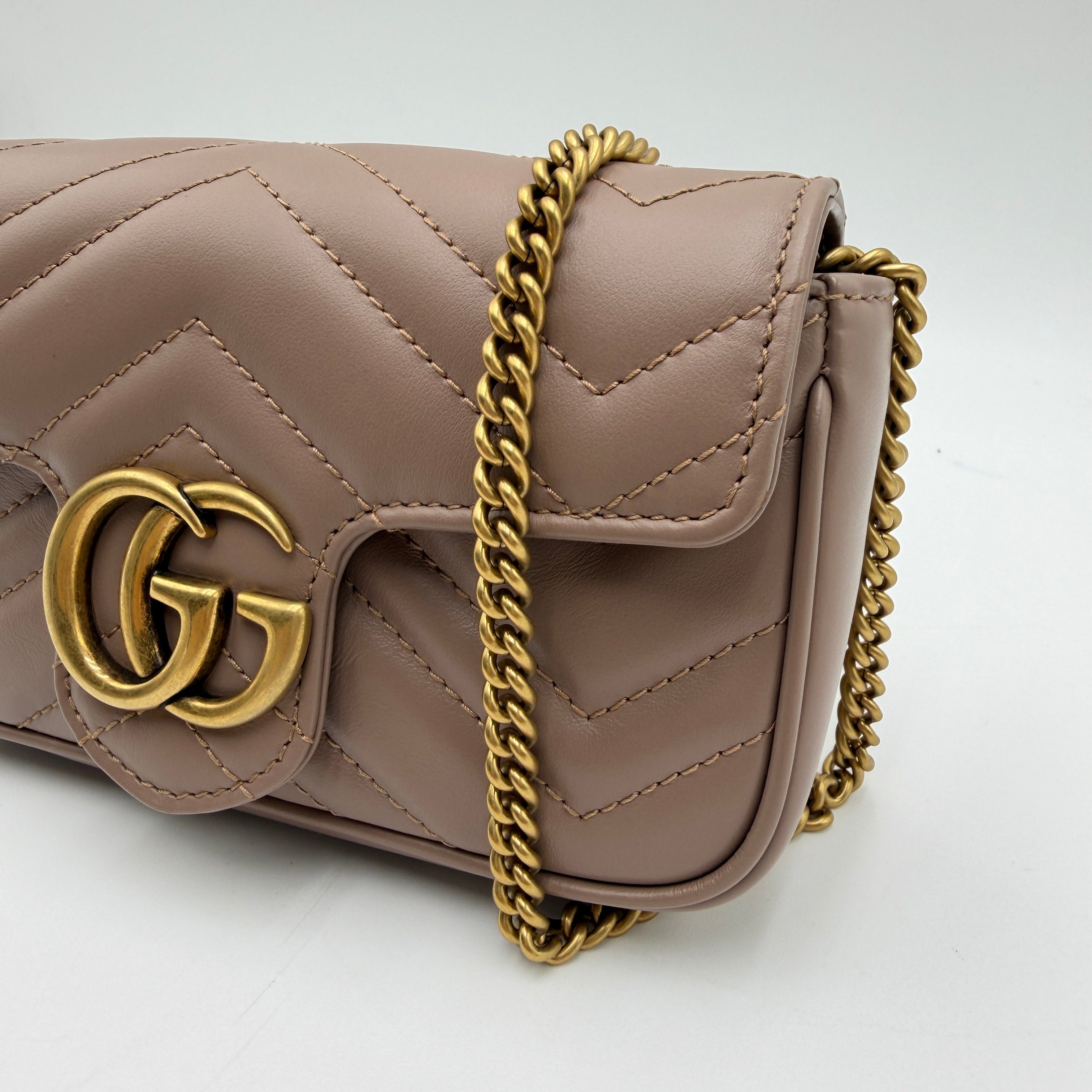 Gucci Super Mini Marmont