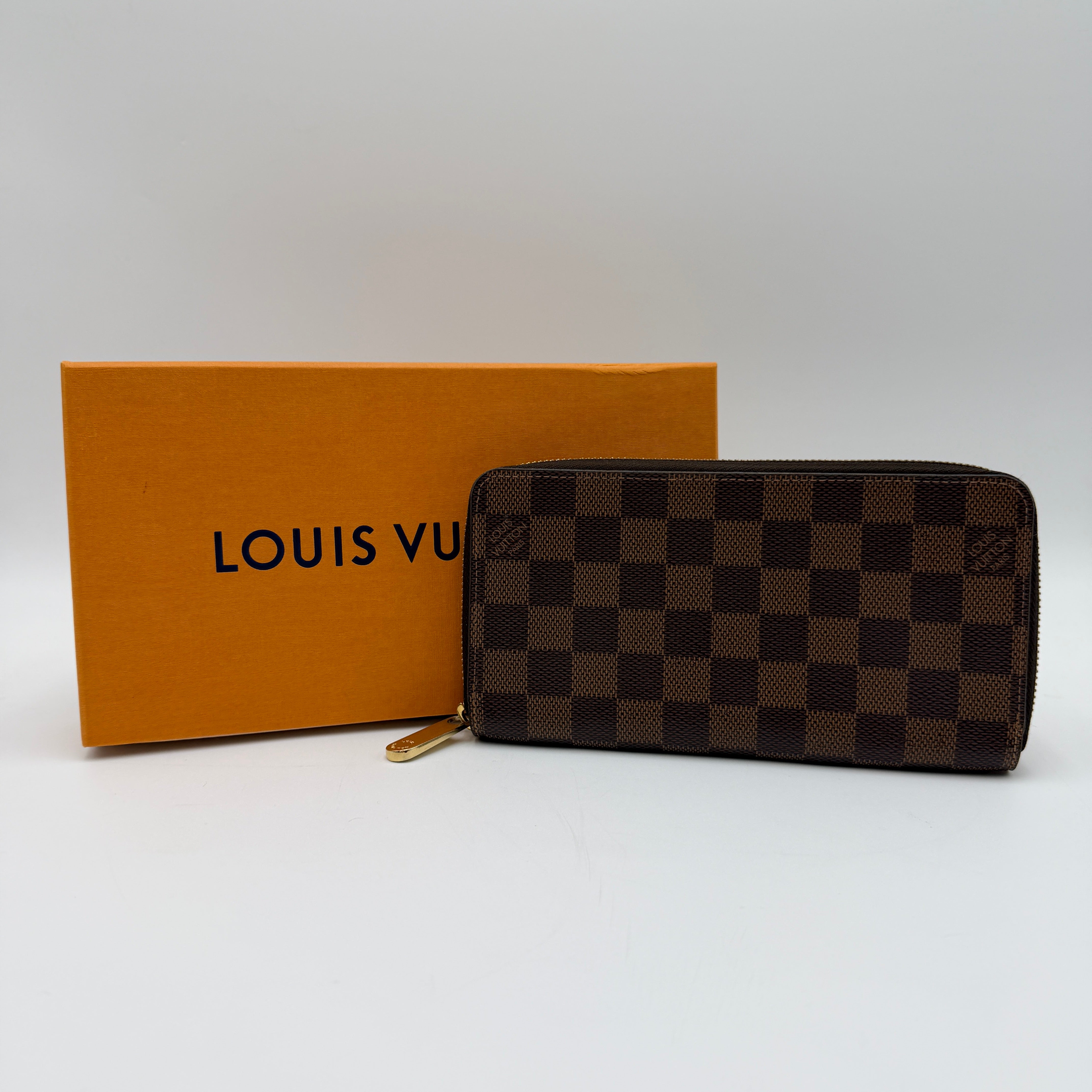 Louis Vuitton Zippy Wallet