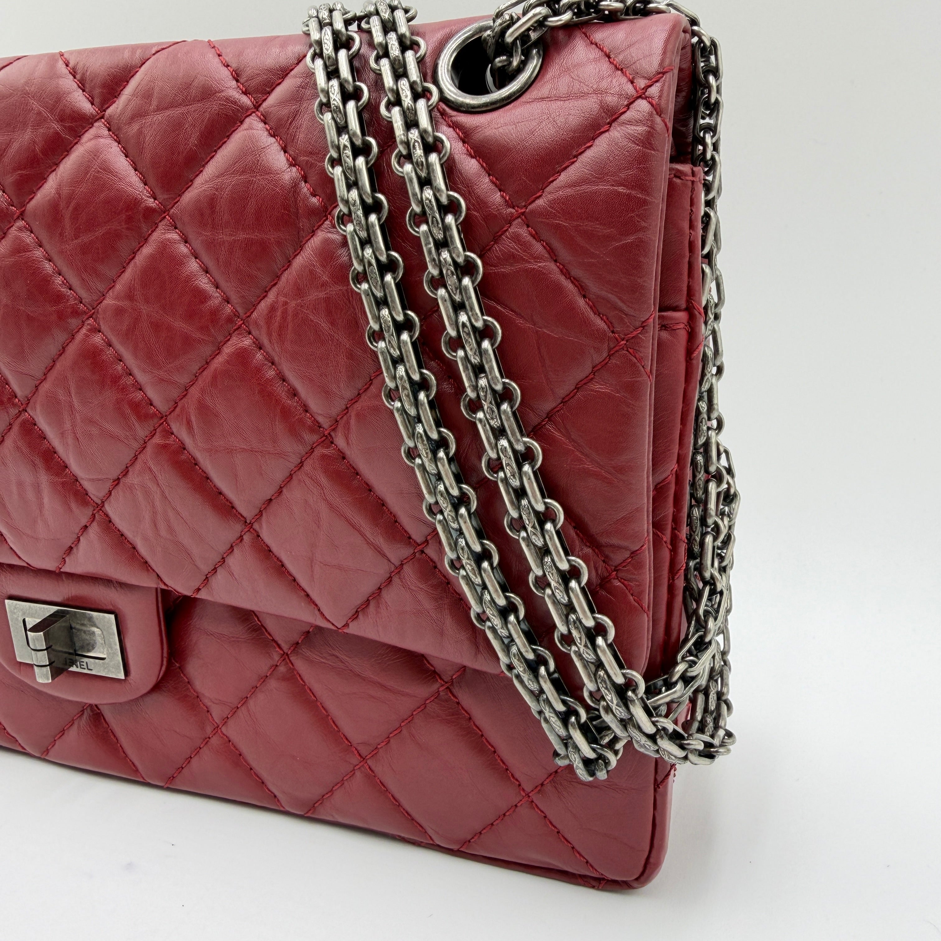 Chanel 2.55 Reissue