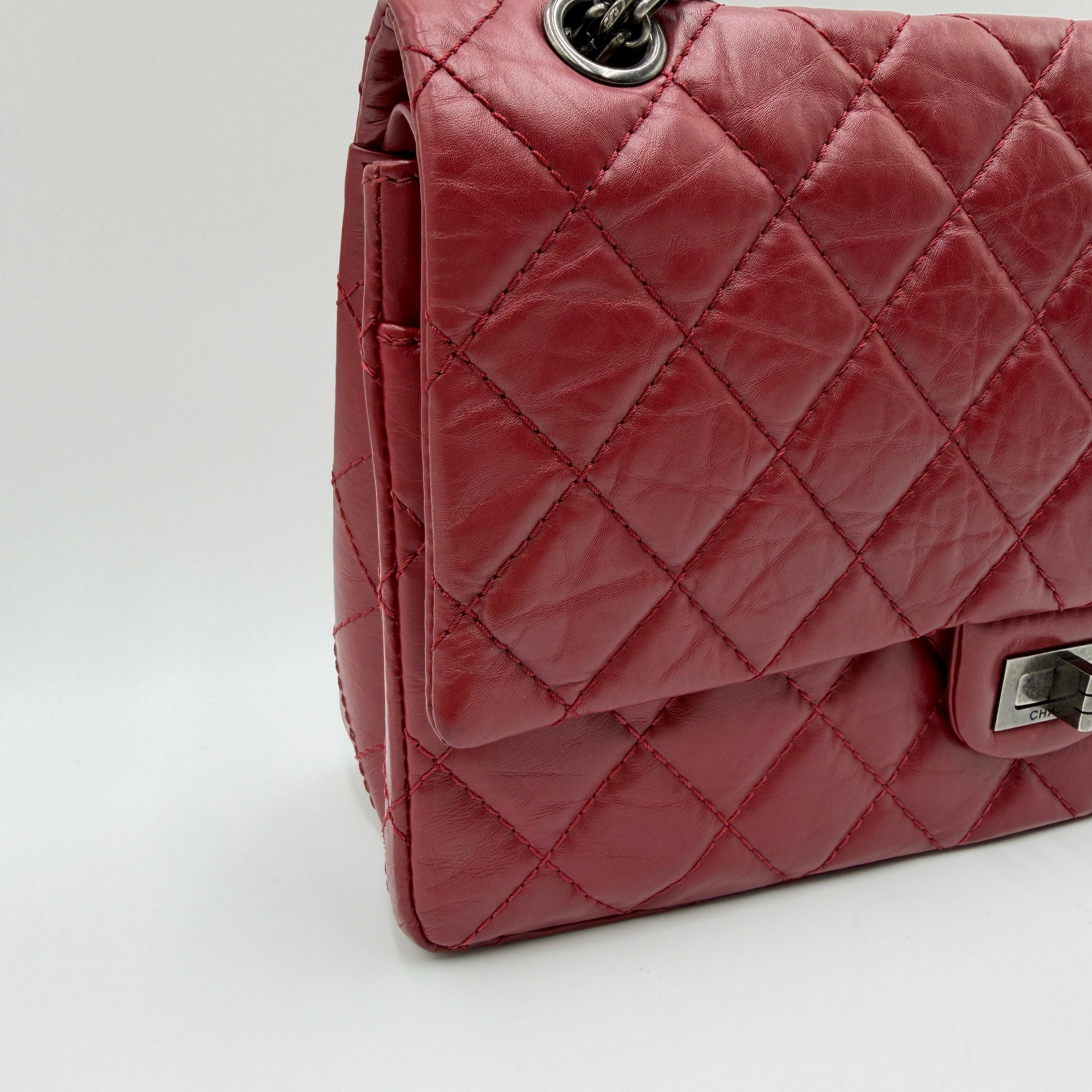 Chanel 2.55 Reissue