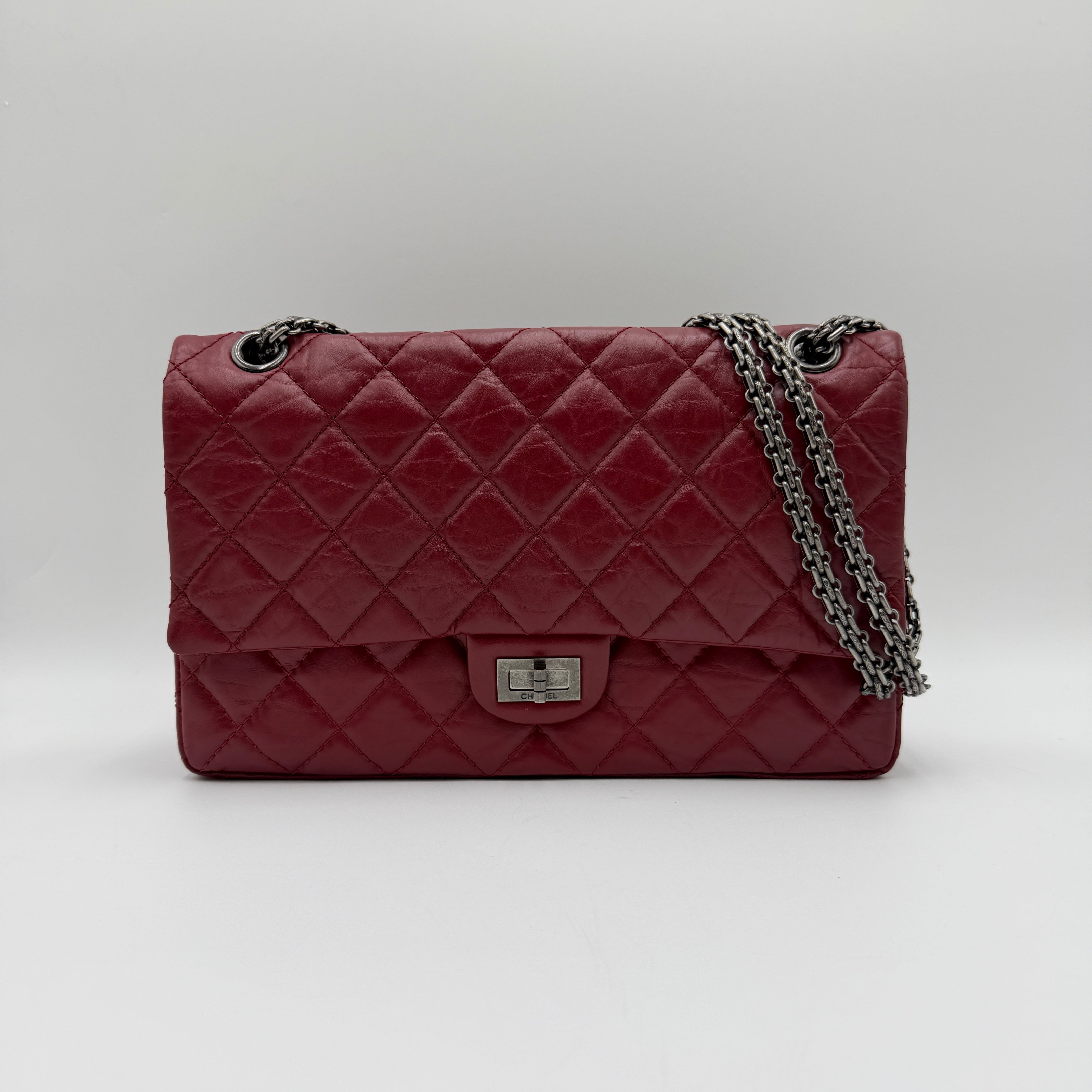 Chanel 2.55 Reissue