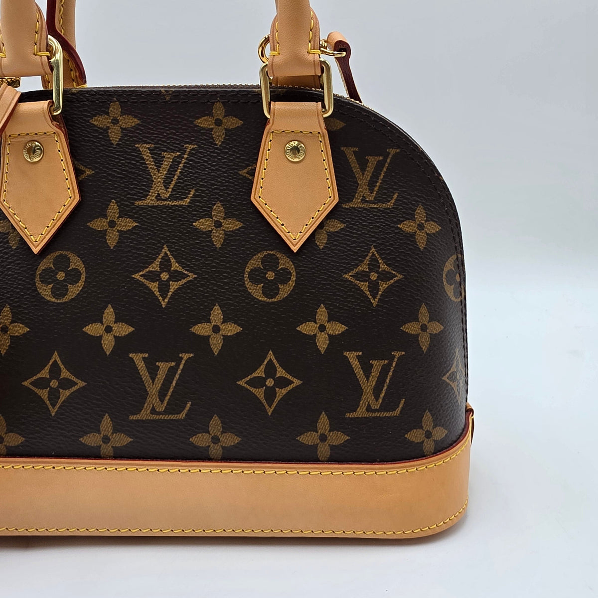 Louis Vuitton Alma BB Monogram