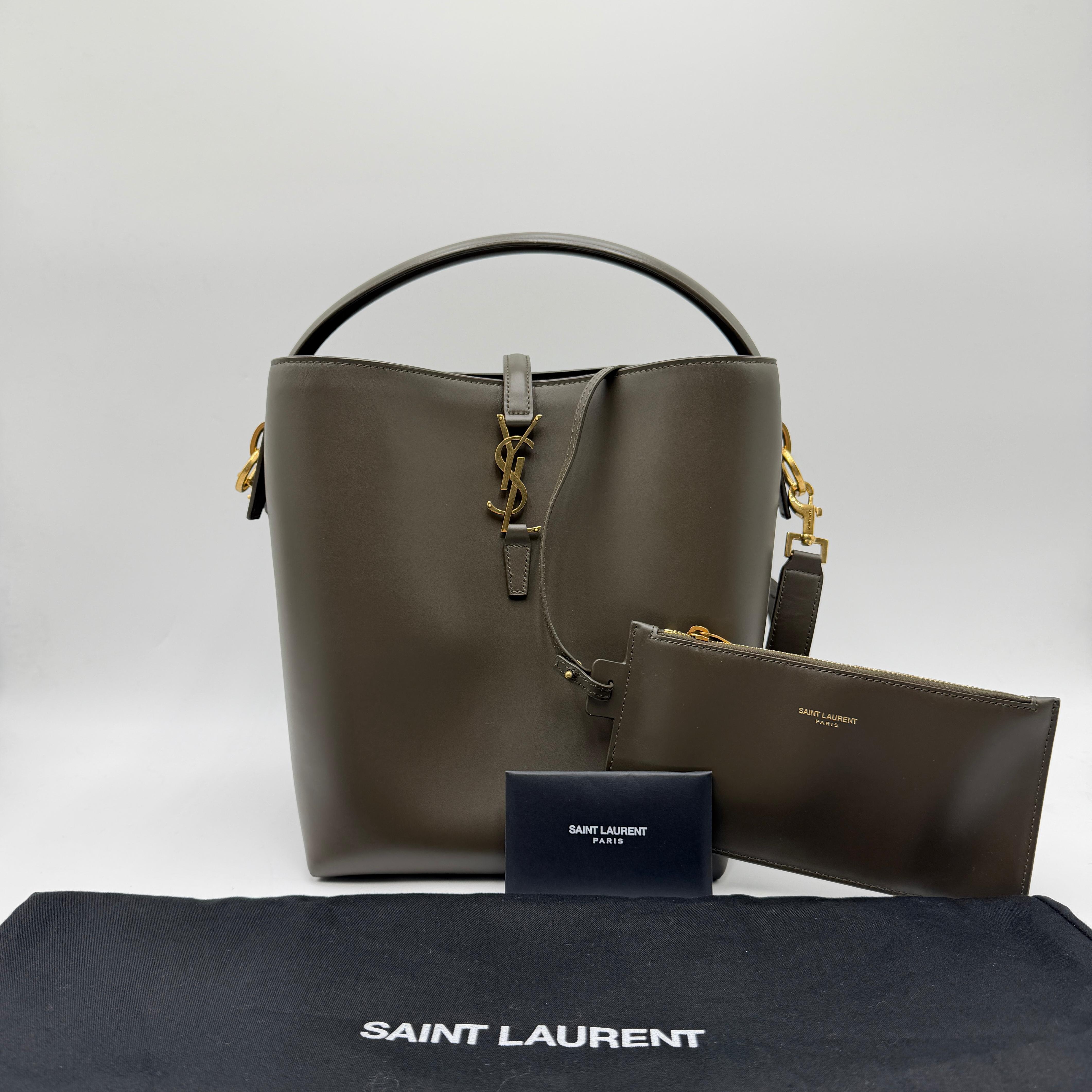 Saint Laurent Le 37 Medium.