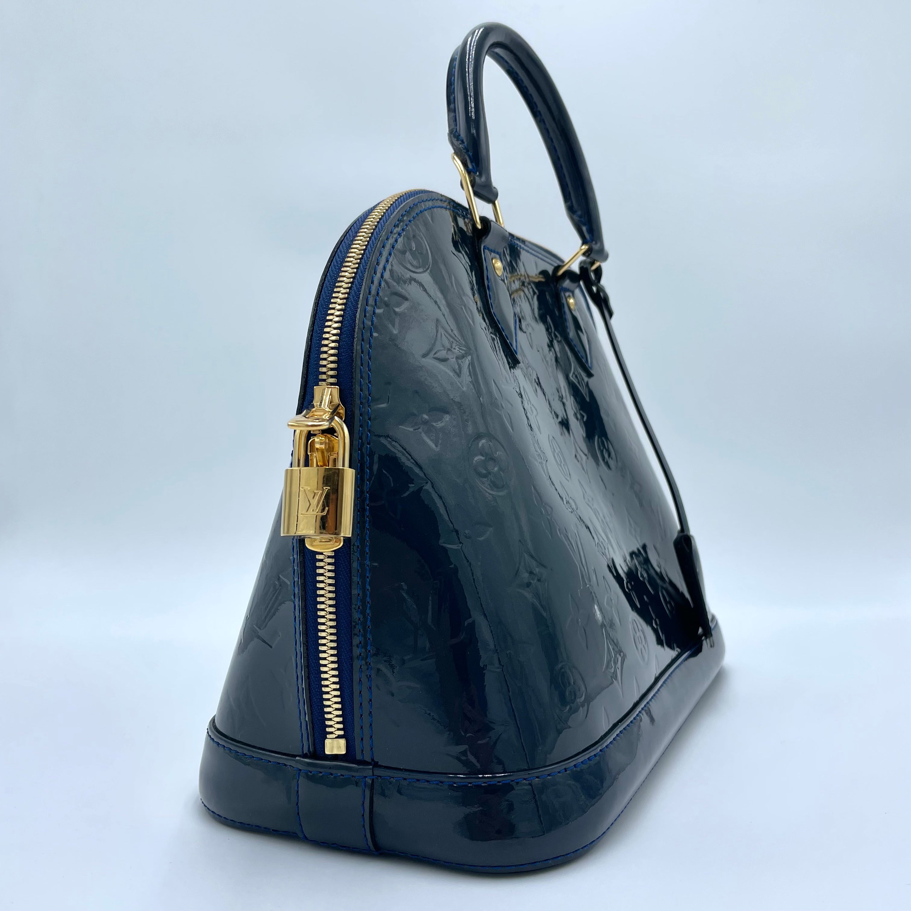 Louis Vuitton Alma GM Vernis Blue